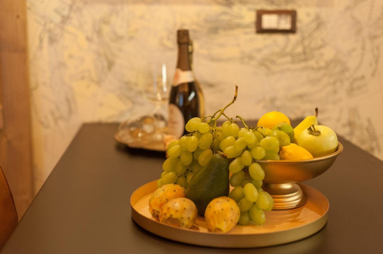In Rada Bed & Breakfast Trani Eksteriør bilde